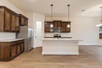 514 Carriage House in Spring Branch, TX - Foto de edificio - Building Photo