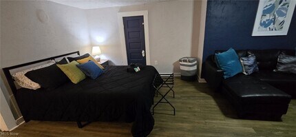 1856 Lampson Rd in Cleveland, OH - Building Photo - Building Photo