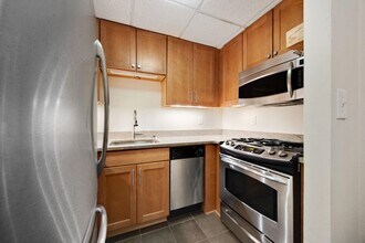 341 Monmouth St in Jersey City, NJ - Building Photo - Building Photo