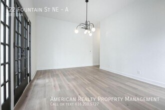 322 Fountain St NE in Grand Rapids, MI - Foto de edificio - Building Photo