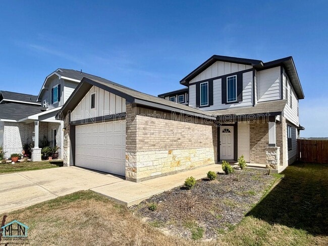 property at 11151 Hollinger Cir