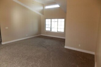 926 Black Berry Way in Billings, MT - Foto de edificio - Building Photo