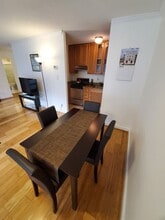 1301 S Arlington Ridge Rd, Unit 209 in Arlington, VA - Building Photo - Building Photo