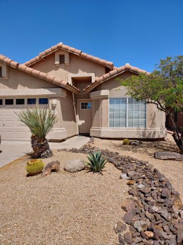 7260 E Softwind Dr in Scottsdale, AZ - Foto de edificio - Building Photo