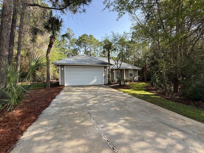 134 Garnett Bayou Rd in Santa Rosa Beach, FL - Building Photo - Building Photo