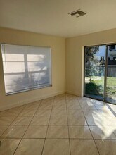 20682 NW 38th Ave in Miami Gardens, FL - Building Photo - Building Photo
