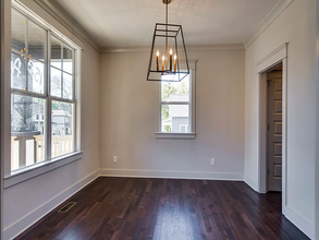 1523 Straightway Ave in Nashville, TN - Foto de edificio - Building Photo