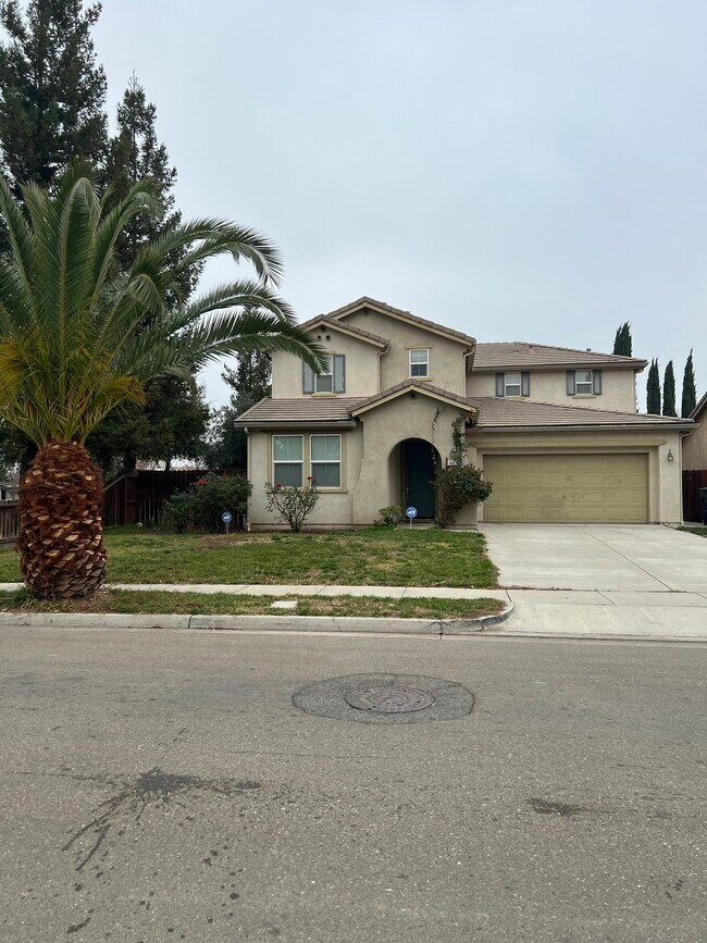 44 Brangus Ln Rentals in Patterson, CA