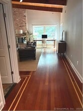 90 Ledgebrook Dr in Norwalk, CT - Building Photo - Building Photo
