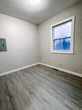 2060 Whittier St in Dubuque, IA - Building Photo - Building Photo