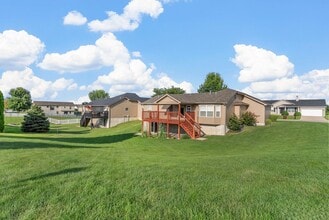51 Pearl Creek Ct in Wentzville, MO - Foto de edificio - Building Photo
