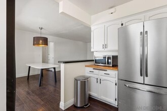 4800 Williamsburg Ln, Unit 223 in La Mesa, CA - Building Photo - Building Photo