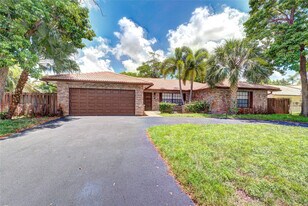 8859 NW 3rd Ct in Coral Springs, FL - Building Photo