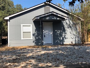 4203 Marsh St in Bryan, TX - Foto de edificio - Building Photo