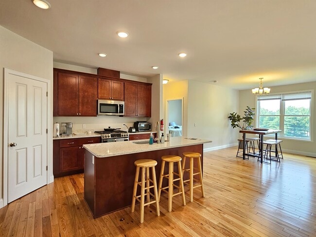 50 Laurentide Ln in South Burlington, VT - Building Photo - Building Photo