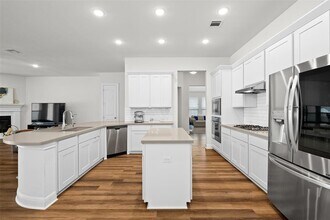 124 Adina Dr in Dripping Springs, TX - Building Photo - Building Photo
