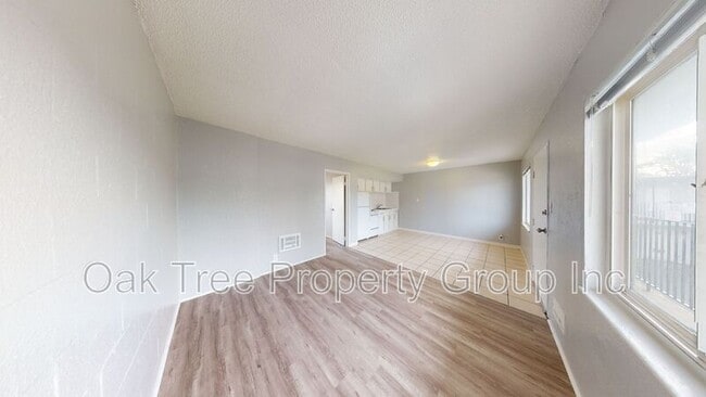 2232 Seminary Ave in Oakland, CA - Building Photo - Building Photo