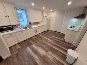 62 Ontario St in Thunder Bay, ON - Building Photo - Building Photo