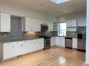 32 Tracy St in Buffalo, NY - Building Photo - Building Photo