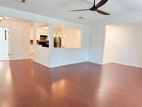 11910 Stout Oak Trail in Austin, TX - Building Photo - Building Photo