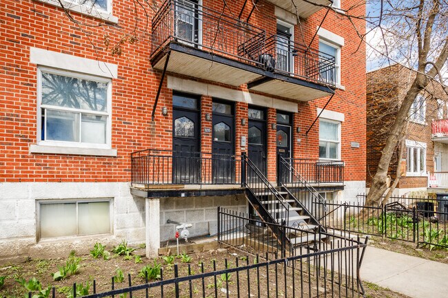 3271 Van Horne Av in Montréal, QC - Building Photo - Building Photo
