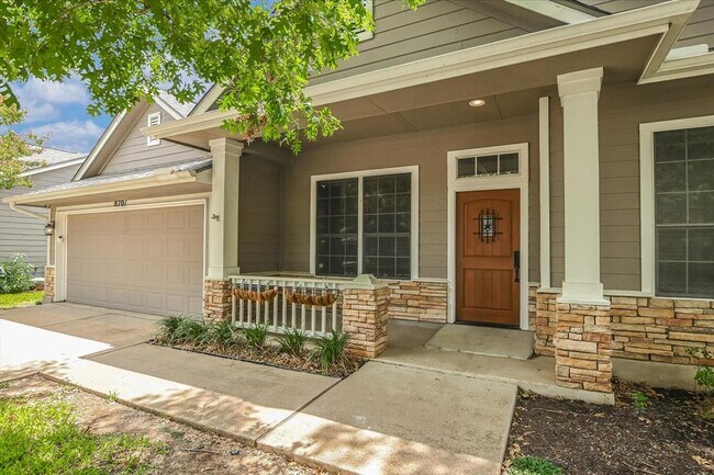8701 Little Laura Dr in Austin, TX - Building Photo - Building Photo