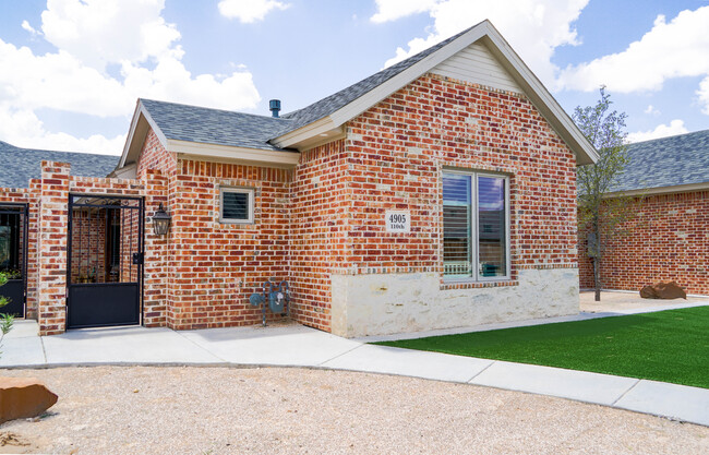 English Townhomes in Lubbock, TX - Foto de edificio - Building Photo