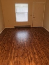 307 E Hackberry St in Fayette, MO - Building Photo - Building Photo