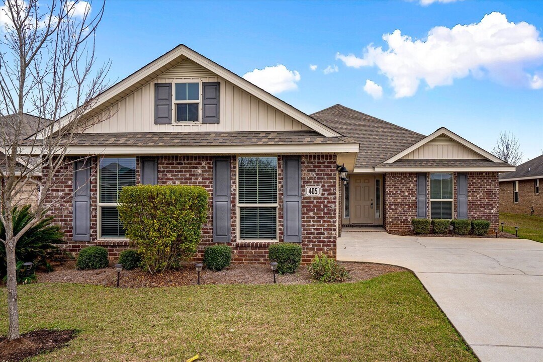 405 Ellington Ave in Fairhope, AL - Building Photo