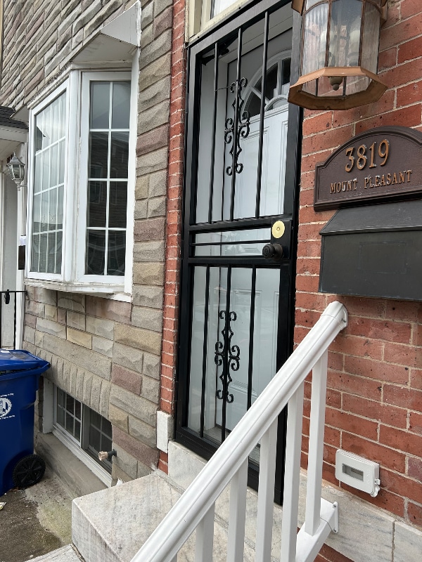 property at 3819 Mt Pleasant Ave