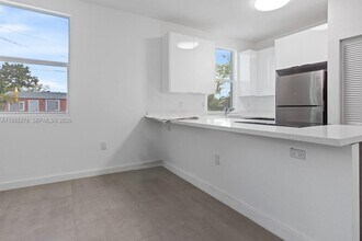 1935 NW 71st St in Miami, FL - Building Photo - Building Photo