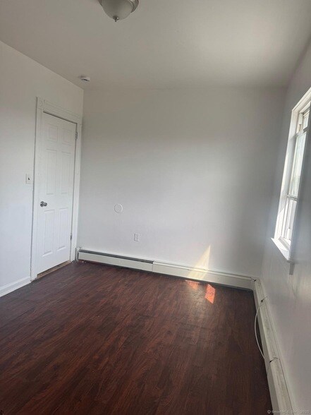 202 Noble Ave, Unit 3 in Bridgeport, CT - Building Photo - Building Photo