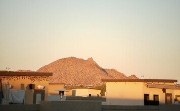 7423 E Paraiso Dr in Scottsdale, AZ - Foto de edificio - Building Photo