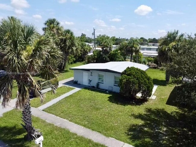 property at 3460 Normandy Dr