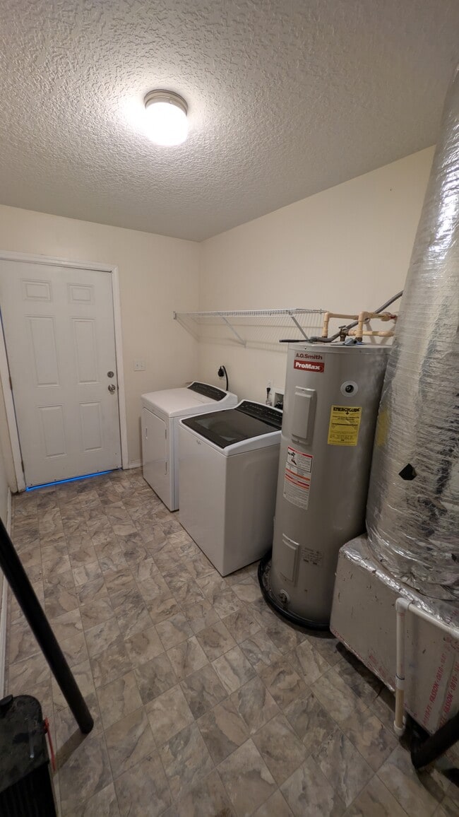 7594 Taylor Field Rd in Jacksonville, FL - Building Photo - Building Photo