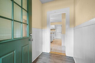 106 Bismark St in Manchester, NH - Building Photo - Building Photo