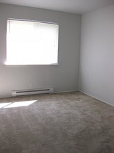Huntington Circle Apartments in Flint, MI - Building Photo - Building Photo