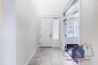 2539 Bottle Brush Ave in Meridian, ID - Building Photo - Building Photo