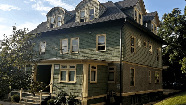 608 E Buffalo St, Unit 4