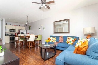 2904 Edenshire Wy in Kissimmee, FL - Building Photo - Building Photo