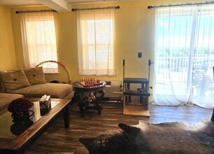 2 Richmond Rd in Lido Beach, NY - Building Photo - Building Photo