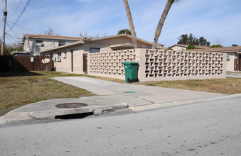 Pineridge Apartments in Cocoa, FL - Building Photo - Building Photo