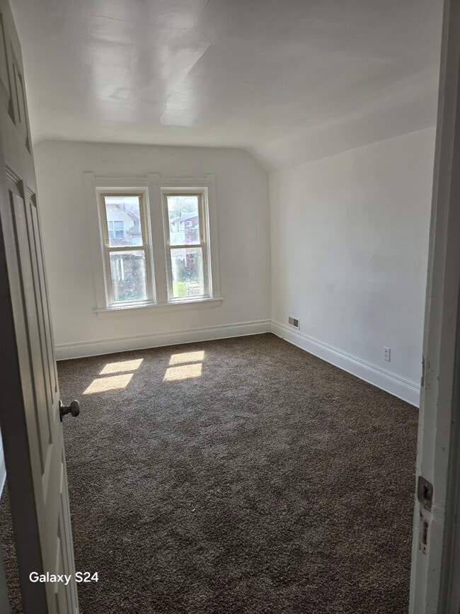 1135 Woodville Rd in Toledo, OH - Building Photo - Building Photo