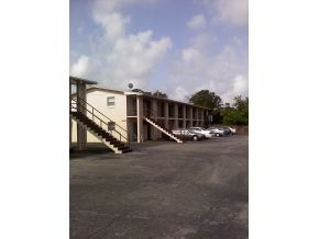 Pineridge Apartments in Cocoa, FL - Foto de edificio - Building Photo