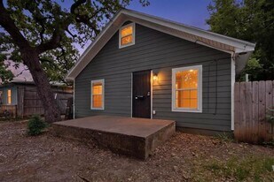 1210 Grant St in Dallas, TX - Building Photo