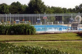 Signal Hill Apartments and Townhomes in Statesville, NC - Building Photo - Building Photo