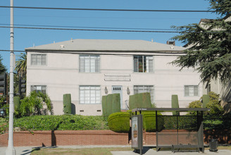 4327 Los Feliz Blvd in Los Angeles, CA - Building Photo - Building Photo