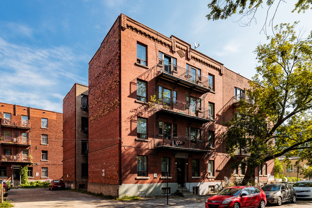 2055 Bulmer Av in Montréal, QC - Building Photo