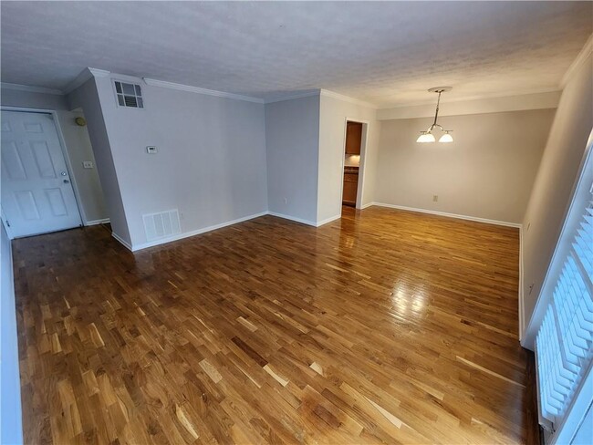 property at 1150 Collier Rd NW