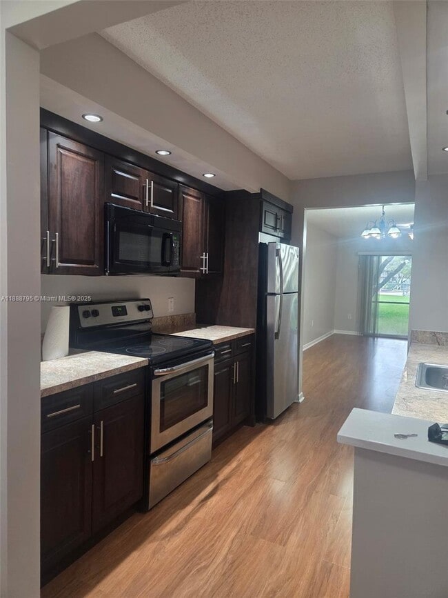 1200 SW 137th Ave in Pembroke Pines, FL - Building Photo - Building Photo
